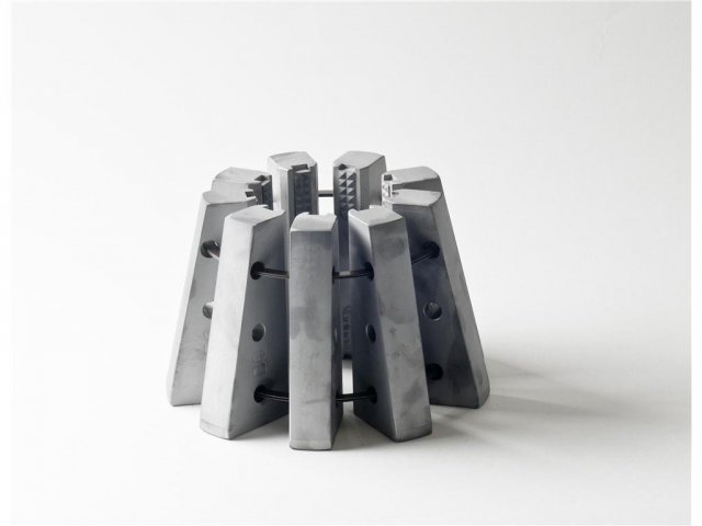 bushing foot clamp